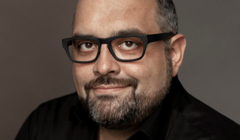 Photo of speaker Shamus Khan